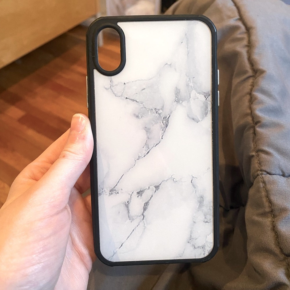 iPhone XR white marble case